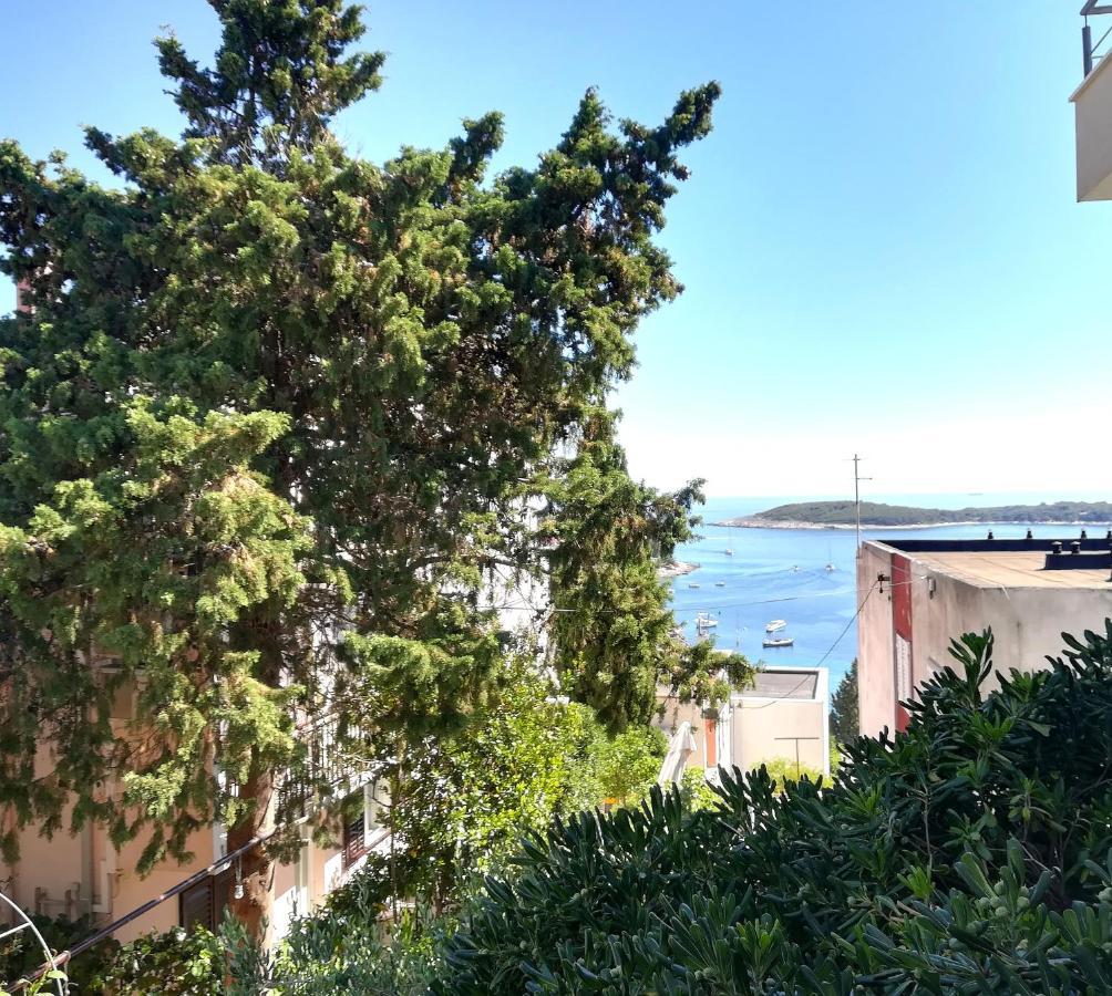 Veroko Hvar Town Luaran gambar